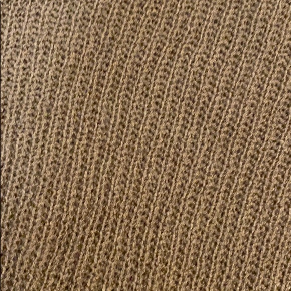 Sweater - Picture 4 of 4